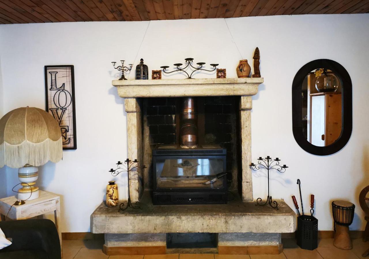 Villa Casa Rustica Con Giardino à Caprino Veronese Extérieur photo