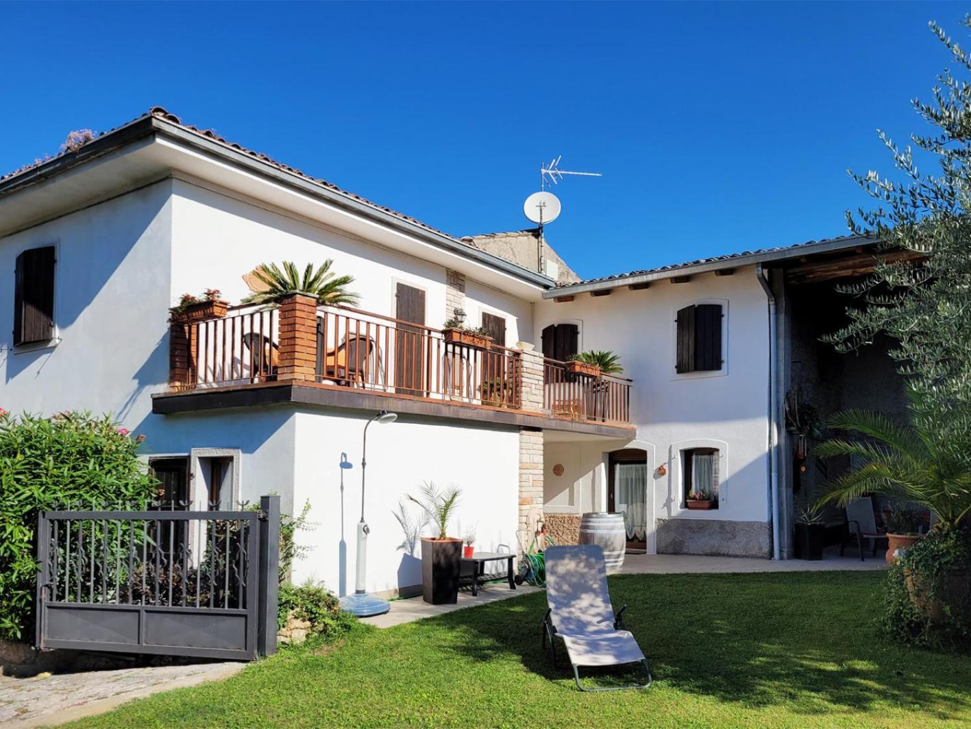 Villa Casa Rustica Con Giardino à Caprino Veronese Extérieur photo